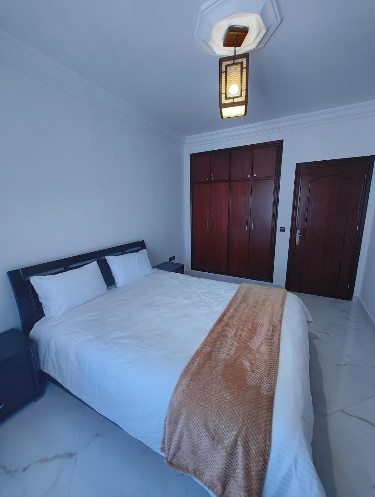 Spacious - Facing Corniche *